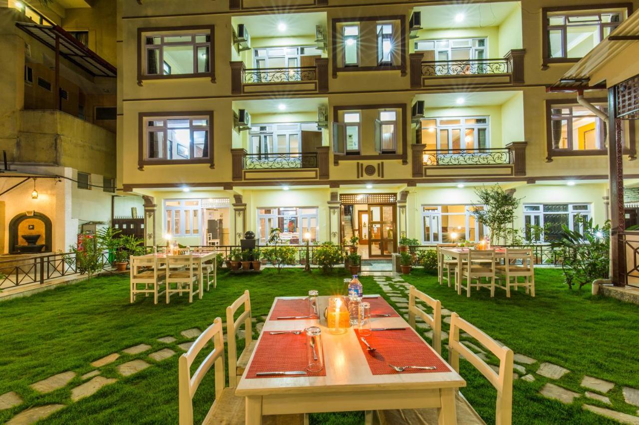 קטמנדו Hotel Acme Inn מראה חיצוני תמונה